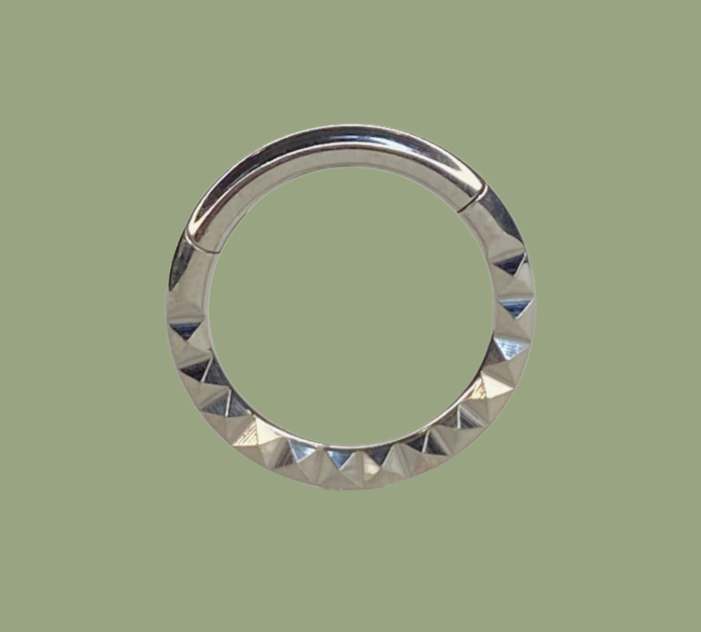 GEOMETRIC RING
